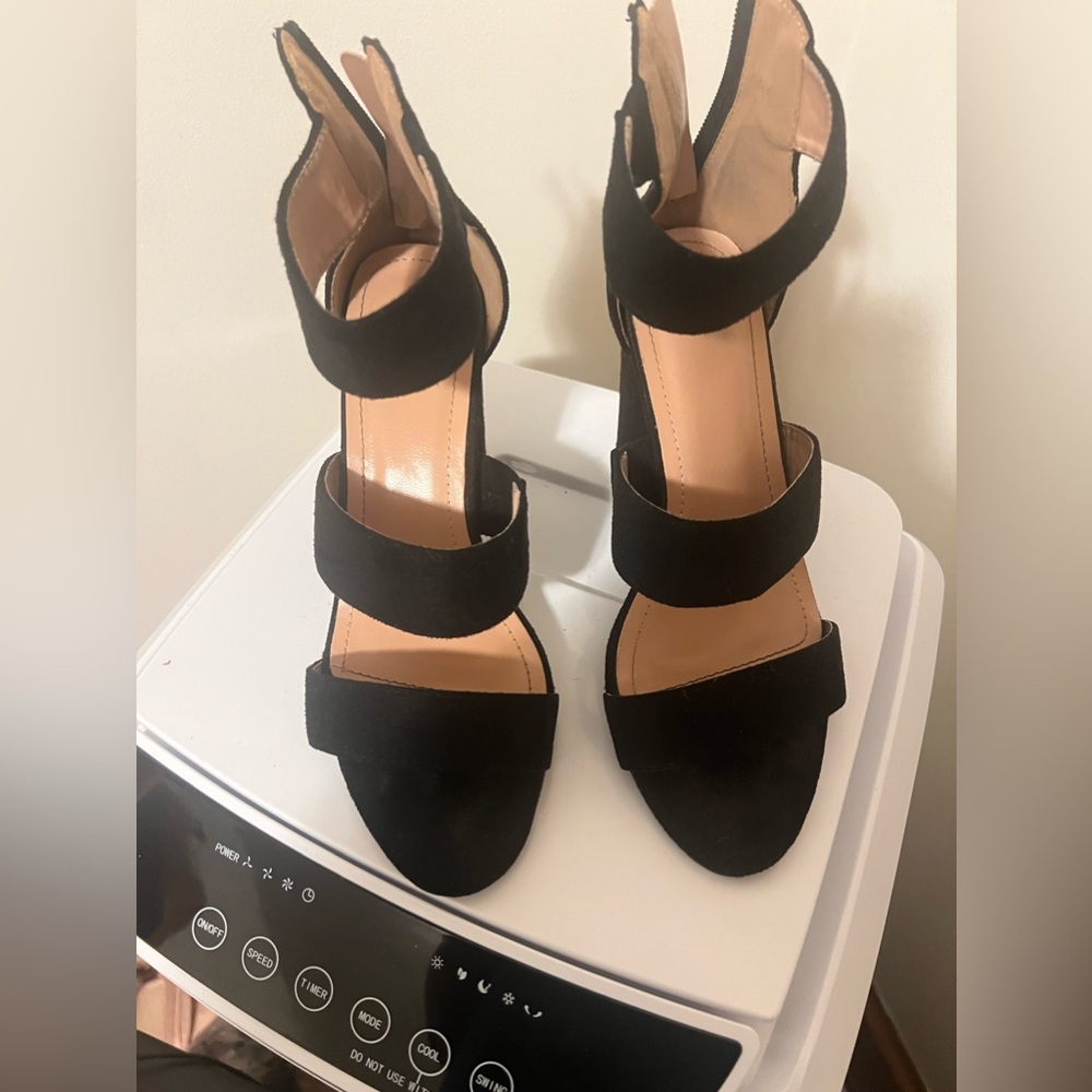 Two Different Pair Heel Sandal And Open Toe & Hee… - image 1